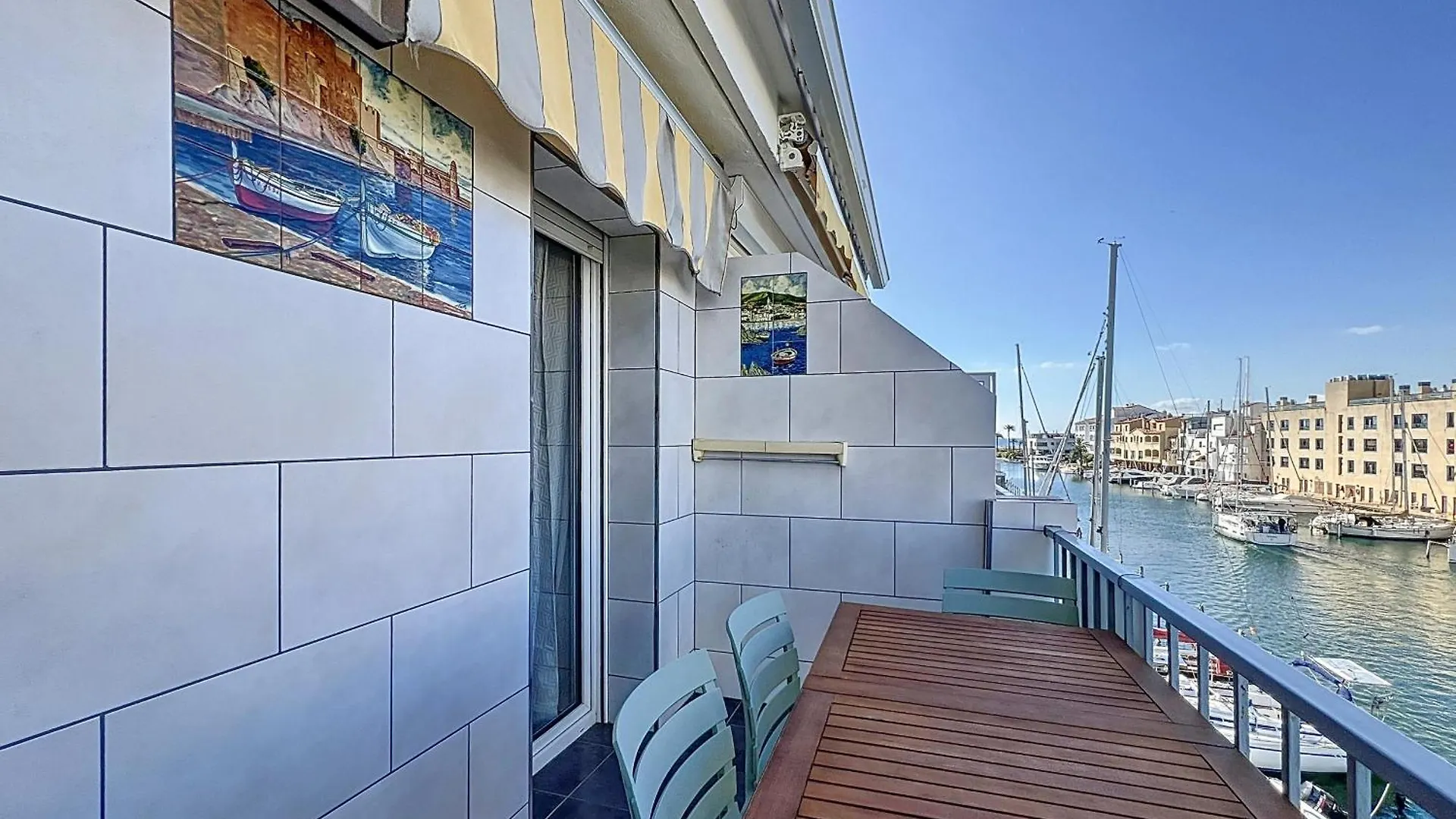 Port Moxo 4 2B - Beau Duplex Vue Canal Apartment Empuriabrava